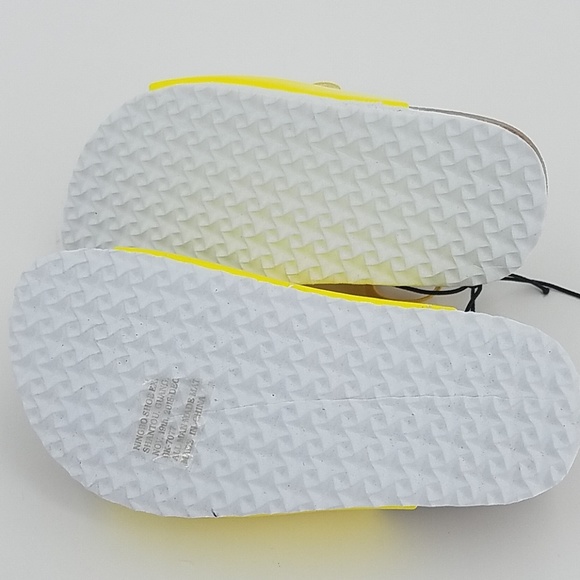 🆕️ Blue Suede Shoes Yellow Sandals - Picture 4 of 7